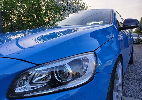 Volvo S60 cena 119000 przebieg: 132000, rok produkcji 2017 z Zawiercie małe 172